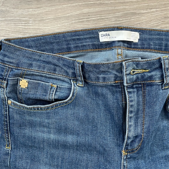 Zara women’s skinny jeans - Picture 2 of 3